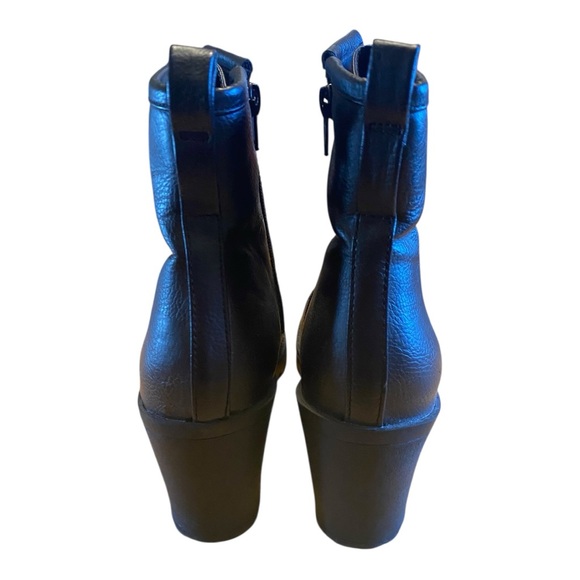 Zigi Soho Black Lace-Up Combat Boots - Picture 4 of 7